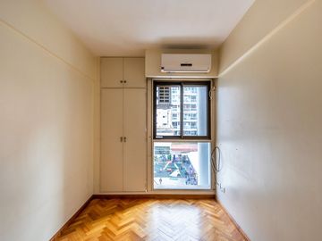 VENTA SEMI PISO 4 AMB C/COCHERA CUBIERT - RECOLETA