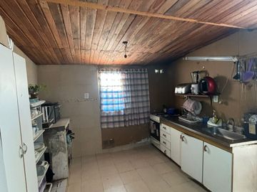 OPORTUNIDAD A REFACCIONAR EN B° SGTO CABRAL