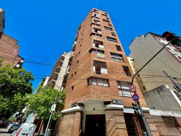 VENTA DEPARTAMENTO 5 AMB C/BALCON Y COCHERA FIJA
