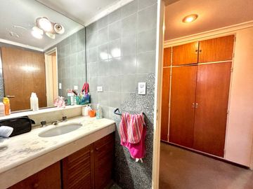 VENTA DEPARTAMENTO 5 AMB C/BALCON Y COCHERA FIJA