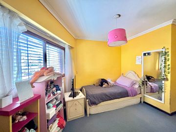 VENTA DEPARTAMENTO 5 AMB C/BALCON Y COCHERA FIJA