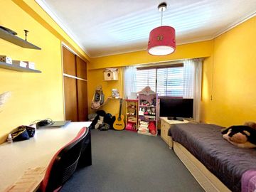 VENTA DEPARTAMENTO 5 AMB C/BALCON Y COCHERA FIJA