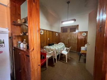 Casa Venta 4 Ambientes con Local en Palomar