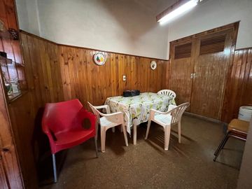 Casa Venta 4 Ambientes con Local en Palomar