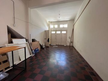 Casa Venta 4 Ambientes con Local en Palomar