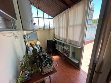 Casa Venta 4 Ambientes con Local en Palomar