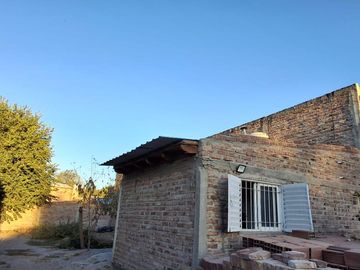 CASA EN VENTA EN PLOTTIER