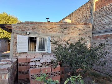 CASA EN VENTA EN PLOTTIER