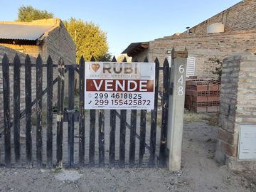 CASA EN VENTA EN PLOTTIER