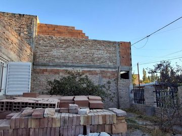 CASA EN VENTA EN PLOTTIER