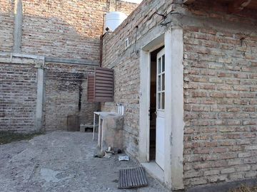 CASA EN VENTA EN PLOTTIER