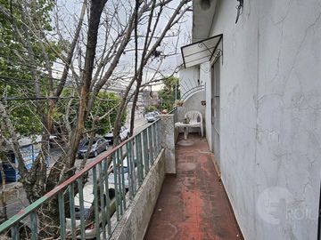 Venta PH 3 Ambientes Patio Terraza y Balcón a Reciclar en El Palomar