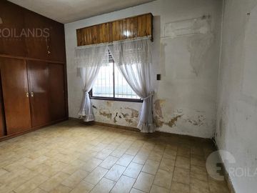 Venta PH 3 Ambientes Patio Terraza y Balcón a Reciclar en El Palomar