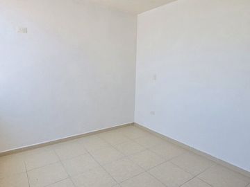 Venta de casa con recamara en planta baja en La Vida, Corregidora