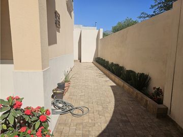 CASA EN VENTA EN MITRAS PONIENTE SECTOR MALAGA  GARCIA