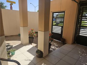 CASA EN VENTA EN MITRAS PONIENTE SECTOR MALAGA  GARCIA