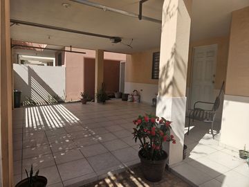 CASA EN VENTA EN MITRAS PONIENTE SECTOR MALAGA  GARCIA