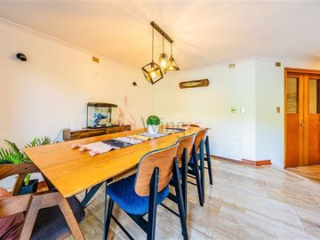 Casa en Venta en Cam. El Alba / Bulnes Correa - Estupenda y Cómoda Casa Remodelada