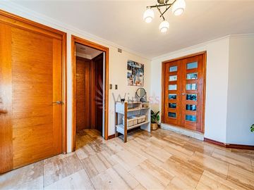 Casa en Venta en Cam. El Alba / Bulnes Correa - Estupenda y Cómoda Casa Remodelada