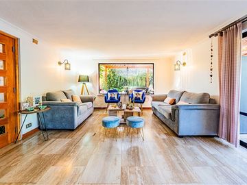 Casa en Venta en Cam. El Alba / Bulnes Correa - Estupenda y Cómoda Casa Remodelada