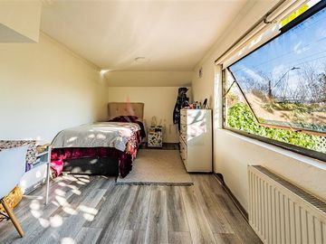 Casa en Venta en Cam. El Alba / Bulnes Correa - Estupenda y Cómoda Casa Remodelada