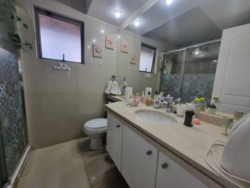 Casa en venta en PEÑALOLÉN