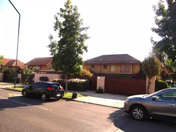 Casa en venta en PEÑALOLÉN