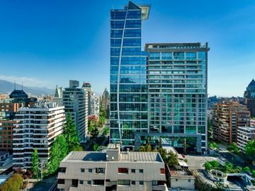 Moderno departamento a una cuadra de la Plaza Perú