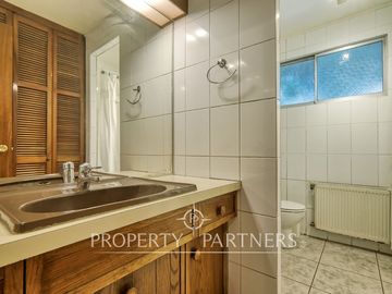 Venta de Gran casa en La Reina, cercana al colegio Andree