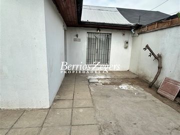 Casa en Venta en Maria Iriarte 4035