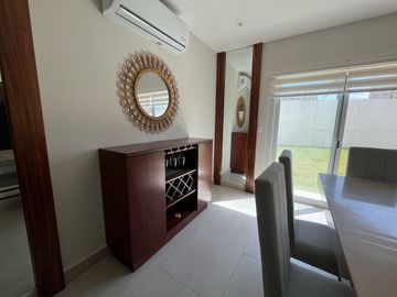 CASA MINIMALISTA AMUEBLADA EN VENTA RESIDENCIAL VELAMAR ALTAMIRA