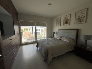 CASA MINIMALISTA AMUEBLADA EN VENTA RESIDENCIAL VELAMAR ALTAMIRA