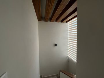 CASA MINIMALISTA AMUEBLADA EN VENTA RESIDENCIAL VELAMAR ALTAMIRA