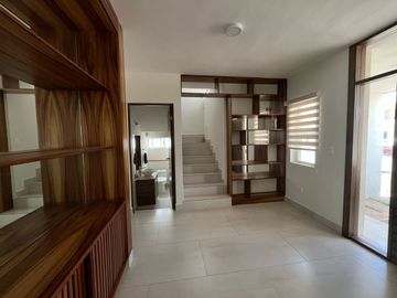 CASA MINIMALISTA AMUEBLADA EN VENTA RESIDENCIAL VELAMAR ALTAMIRA