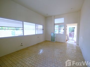 4 Bedroom House for sale at Lanna Thara Village