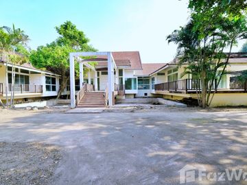 4 Bedroom House for sale at Lanna Thara Village
