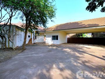 4 Bedroom House for sale at Lanna Thara Village