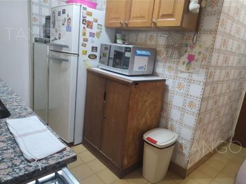 Venta Departamento Caballito Tres Ambientes Dependencia Balcón Corrido  Apto Crédito