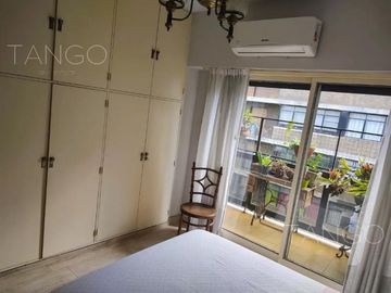 Venta Departamento Caballito Tres Ambientes Dependencia Balcón Corrido  Apto Crédito