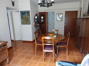 Venta Departamento Caballito Tres Ambientes Dependencia Balcón Corrido  Apto Crédito