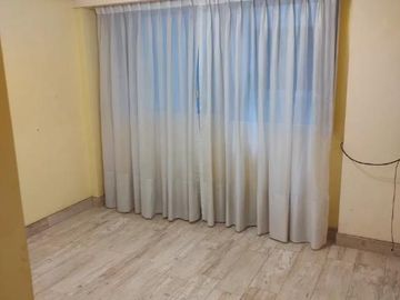 Venta Departamento Caballito Tres Ambientes Dependencia Balcón Corrido  Apto Crédito
