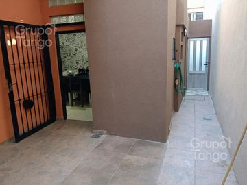 Venta PH 5 Ambientes Parque Chacabuco Patio Balcón Terraza