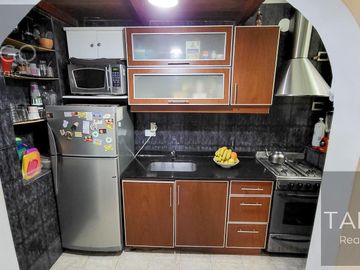 Venta Departamento PH Balvanera Cuatro Ambientes