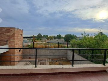 VENTA CASA  4 DORM Bº RESIDENCIAL ABIERTO, CIPOLLETTI