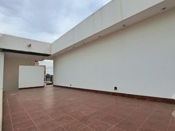 VENTA CASA  4 DORM Bº RESIDENCIAL ABIERTO, CIPOLLETTI
