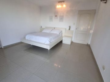 VENTA, CASA A LAGUNA, POSADA DE LOS LAGOS al 100