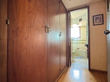 Venta departamento 3 ambientes con cochera en Avellaneda