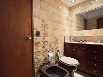 Venta departamento 3 ambientes con cochera en Avellaneda