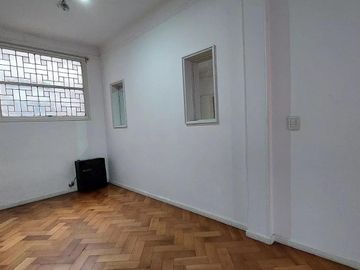 Departamento en venta - 2 Dormitorios 1 Baño - 70Mts2 - San Nicolás