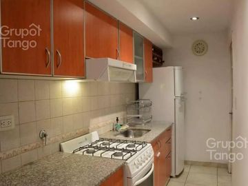 Venta Departamento 3 Ambientes en Monte Castro Con Balcón Contrafrente